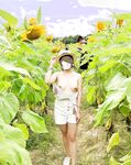 顔を見せることが最善策です！人々は見た目が清らかで、肌が白く、無毛で美しく、女の子を露出するのが大好きであるべきではありません[Yiliwen]を購読して、街頭のスーパーマーケットやショッピングモールでさまざまな人々の前で自分自身を露出させてください。