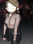 顔を見せることが最善策です！人々は見た目が清らかで、肌が白く、無毛で美しく、女の子を露出するのが大好きであるべきではありません[Yiliwen]を購読して、街頭のスーパーマーケットやショッピングモールでさまざまな人々の前で自分自身を露出させてください。