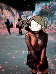 顔を見せることが最善策です！人々は見た目が清らかで、肌が白く、無毛で美しく、女の子を露出するのが大好きであるべきではありません[Yiliwen]を購読して、街頭のスーパーマーケットやショッピングモールでさまざまな人々の前で自分自身を露出させてください。
