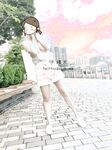 顔を見せることが最善策です！人々は見た目が清らかで、肌が白く、無毛で美しく、女の子を露出するのが大好きであるべきではありません[Yiliwen]を購読して、街頭のスーパーマーケットやショッピングモールでさまざまな人々の前で自分自身を露出させてください。