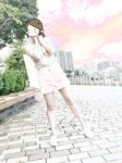 顔を見せることが最善策です！人々は見た目が清らかで、肌が白く、無毛で美しく、女の子を露出するのが大好きであるべきではありません[Yiliwen]を購読して、街頭のスーパーマーケットやショッピングモールでさまざまな人々の前で自分自身を露出させてください。