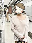 顔を見せることが最善策です！人々は見た目が清らかで、肌が白く、無毛で美しく、女の子を露出するのが大好きであるべきではありません[Yiliwen]を購読して、街頭のスーパーマーケットやショッピングモールでさまざまな人々の前で自分自身を露出させてください。