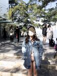 顔を見せることが最善策です！人々は見た目が清らかで、肌が白く、無毛で美しく、女の子を露出するのが大好きであるべきではありません[Yiliwen]を購読して、街頭のスーパーマーケットやショッピングモールでさまざまな人々の前で自分自身を露出させてください。