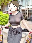 顔を見せることが最善策です！人々は見た目が清らかで、肌が白く、無毛で美しく、女の子を露出するのが大好きであるべきではありません[Yiliwen]を購読して、街頭のスーパーマーケットやショッピングモールでさまざまな人々の前で自分自身を露出させてください。