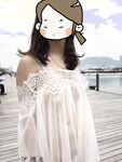 顔を見せることが最善策です！人々は見た目が清らかで、肌が白く、無毛で美しく、女の子を露出するのが大好きであるべきではありません[Yiliwen]を購読して、街頭のスーパーマーケットやショッピングモールでさまざまな人々の前で自分自身を露出させてください。
