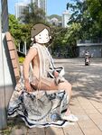 顔を見せることが最善策です！人々は見た目が清らかで、肌が白く、無毛で美しく、女の子を露出するのが大好きであるべきではありません[Yiliwen]を購読して、街頭のスーパーマーケットやショッピングモールでさまざまな人々の前で自分自身を露出させてください。
