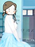 顔を見せることが最善策です！人々は見た目が清らかで、肌が白く、無毛で美しく、女の子を露出するのが大好きであるべきではありません[Yiliwen]を購読して、街頭のスーパーマーケットやショッピングモールでさまざまな人々の前で自分自身を露出させてください。