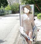 顔を見せることが最善策です！人々は見た目が清らかで、肌が白く、無毛で美しく、女の子を露出するのが大好きであるべきではありません[Yiliwen]を購読して、街頭のスーパーマーケットやショッピングモールでさまざまな人々の前で自分自身を露出させてください。