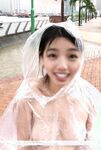 顔を見せることが最善策です！人々は見た目が清らかで、肌が白く、無毛で美しく、女の子を露出するのが大好きであるべきではありません[Yiliwen]を購読して、街頭のスーパーマーケットやショッピングモールでさまざまな人々の前で自分自身を露出させてください。