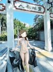 顔を見せることが最善策です！人々は見た目が清らかで、肌が白く、無毛で美しく、女の子を露出するのが大好きであるべきではありません[Yiliwen]を購読して、街頭のスーパーマーケットやショッピングモールでさまざまな人々の前で自分自身を露出させてください。