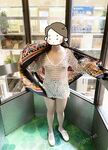 顔を見せることが最善策です！人々は見た目が清らかで、肌が白く、無毛で美しく、女の子を露出するのが大好きであるべきではありません[Yiliwen]を購読して、街頭のスーパーマーケットやショッピングモールでさまざまな人々の前で自分自身を露出させてください。