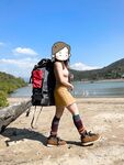 顔を見せることが最善策です！人々は見た目が清らかで、肌が白く、無毛で美しく、女の子を露出するのが大好きであるべきではありません[Yiliwen]を購読して、街頭のスーパーマーケットやショッピングモールでさまざまな人々の前で自分自身を露出させてください。