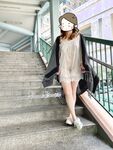 顔を見せることが最善策です！人々は見た目が清らかで、肌が白く、無毛で美しく、女の子を露出するのが大好きであるべきではありません[Yiliwen]を購読して、街頭のスーパーマーケットやショッピングモールでさまざまな人々の前で自分自身を露出させてください。
