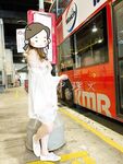 顔を見せることが最善策です！人々は見た目が清らかで、肌が白く、無毛で美しく、女の子を露出するのが大好きであるべきではありません[Yiliwen]を購読して、街頭のスーパーマーケットやショッピングモールでさまざまな人々の前で自分自身を露出させてください。