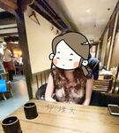 顔を見せることが最善策です！人々は見た目が清らかで、肌が白く、無毛で美しく、女の子を露出するのが大好きであるべきではありません[Yiliwen]を購読して、街頭のスーパーマーケットやショッピングモールでさまざまな人々の前で自分自身を露出させてください。