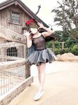 顔を見せることが最善策です！人々は見た目が清らかで、肌が白く、無毛で美しく、女の子を露出するのが大好きであるべきではありません[Yiliwen]を購読して、街頭のスーパーマーケットやショッピングモールでさまざまな人々の前で自分自身を露出させてください。