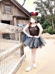顔を見せることが最善策です！人々は見た目が清らかで、肌が白く、無毛で美しく、女の子を露出するのが大好きであるべきではありません[Yiliwen]を購読して、街頭のスーパーマーケットやショッピングモールでさまざまな人々の前で自分自身を露出させてください。