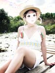 顔を見せることが最善策です！人々は見た目が清らかで、肌が白く、無毛で美しく、女の子を露出するのが大好きであるべきではありません[Yiliwen]を購読して、街頭のスーパーマーケットやショッピングモールでさまざまな人々の前で自分自身を露出させてください。