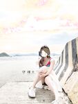 顔を見せることが最善策です！人々は見た目が清らかで、肌が白く、無毛で美しく、女の子を露出するのが大好きであるべきではありません[Yiliwen]を購読して、街頭のスーパーマーケットやショッピングモールでさまざまな人々の前で自分自身を露出させてください。
