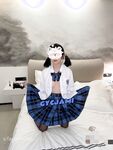 卡哇伊清純系蘿莉女奴【玉寶澀澀】私拍，水手服彼女飼育各種制服3P自慰逼粉奶大人形小母狗