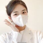 โรงพยาบาลเล็กๆ ทุกวันนี้มันบ้าไปแล้วเหรอ? พยาบาลไร้เดียงสาแต่งตัวเป็นนางฟ้าช่วยผู้ป่วยช่วยตัวเองและทำออรัลเซ็กซ์ในห้องผ่าตัด! แพทย์และพยาบาลที่ทำงานที่นั่นต้องได้รับค่าจ้างดีมาก