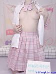 推特蘿莉制服粉鮑少女福利姬【桐桐想喝牛奶】私拍，道具自嗨噗滋噗滋流白漿