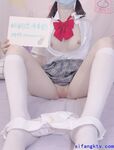 推特蘿莉制服粉鮑少女福利姬【桐桐想喝牛奶】私拍，道具自嗨噗滋噗滋流白漿