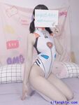 推特蘿莉制服粉鮑少女福利姬【桐桐想喝牛奶】私拍，道具自嗨噗滋噗滋流白漿
