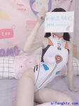 推特蘿莉制服粉鮑少女福利姬【桐桐想喝牛奶】私拍，道具自嗨噗滋噗滋流白漿