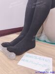 推特蘿莉制服粉鮑少女福利姬【桐桐想喝牛奶】私拍，道具自嗨噗滋噗滋流白漿