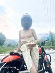 Hotwife terbaik dengan kaki panjang dan badan langsing [Setiausaha Kim] telah dipaku farajnya. Dia terdedah di hadapan pelbagai orang di taman dan pasar raya, membuang air kecil dan melancap.