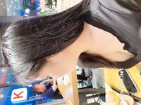 Showing your face is the way to go! The top cuckold is a ruthless man, Guangdong's big-breasted and beautiful hotwife [Yaya] privately filmed the second season, showing her face during a 3P outdoors in a shopping mall
