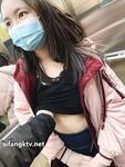 Showing your face is the way to go! The top cuckold is a ruthless man, Guangdong's big-breasted and beautiful hotwife [Yaya] privately filmed the second season, showing her face during a 3P outdoors in a shopping mall