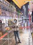 Showing your face is the way to go! The top cuckold is a ruthless man, Guangdong's big-breasted and beautiful hotwife [Yaya] privately filmed the second season, showing her face during a 3P outdoors in a shopping mall
