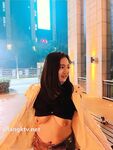 Showing your face is the way to go! The top cuckold is a ruthless man, Guangdong's big-breasted and beautiful hotwife [Yaya] privately filmed the second season, showing her face during a 3P outdoors in a shopping mall