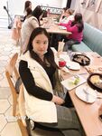 Showing your face is the way to go! The top cuckold is a ruthless man, Guangdong's big-breasted and beautiful hotwife [Yaya] privately filmed the second season, showing her face during a 3P outdoors in a shopping mall