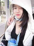 Showing your face is the way to go! The top cuckold is a ruthless man, Guangdong's big-breasted and beautiful hotwife [Yaya] privately filmed the second season, showing her face during a 3P outdoors in a shopping mall