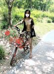 推特极品反差骚母狗露出淫乱狂魔【西西小姐】私拍日记，露出肛交啪啪男女通吃相当炸裂