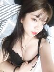 《台湾情侣泄密》直播卖货的小妹在男友的淫威调教下又会是什么表现❤️性感蕾丝睡衣学生制服高潮喷水 1