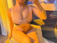 66万粉妹子安妮yoyo 定制视图