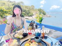 推特网红人类高质量淫乱夫妻【小鲸鱼】私拍，与【曼妃小雨】女女联动，互插互舔磨豆腐场面香艳至极