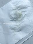 才19岁04年的超级嫩妹子卖原味的嫩妹【无名小花】还是个雏！飞机场平胸！扣逼自慰让内裤沾满她的淫水，再高价卖掉内裤