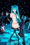 白莉爱吃巧克力- NO.005 未来初音