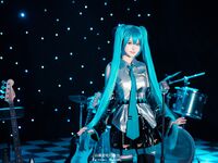 白莉爱吃巧克力- NO.005 未来初音