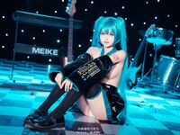 白莉爱吃巧克力- NO.005 未来初音