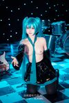白莉爱吃巧克力- NO.005 未来初音