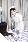 Hideto.com Doubanjiang 간호사 두 사람이 서로 섹스를하고 매우 유혹적이며 거의 알몸이며 약간 새는 전복, 털이 많은 머리카락