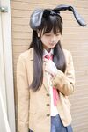 อาคานิชิ เยเย - ไม รุ่นพี่