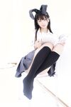 อาคานิชิ เยเย - ไม รุ่นพี่
