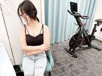 ハイジャオコミュニティの兄妹相姦の達人【潮吹きできる本物の妹】ずっと我慢してきた野獣のような兄と出産したばかりの気性の激しい妹が一晩中5回連続セックスしまくり激しく潮吹きする